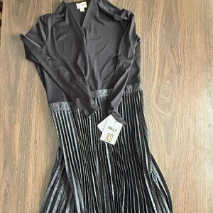 LuLaRoe Deanne Elegant Wrap Dress Pleated Skirt